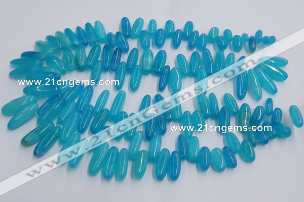 CCH500 15.5 inches 6*18mm - 8*25mm dyed white jade chips beads