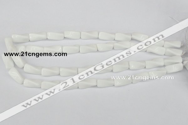 CTW127 15.5 inches 9*20mm twisted trihedron white agate beads